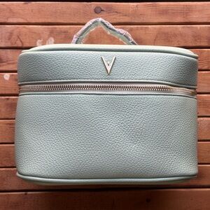 Elegant Mint Green Women's Cosmetic Bag